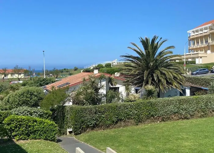 Vue A 100m Des Plages, Classe 4* *