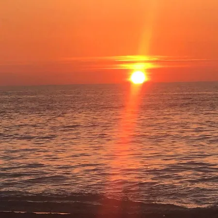 Vue A 100m Des Plages, Classe 4* Appartement *